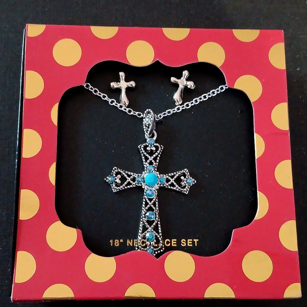 ✝️HP! Pretty Silver & Cross Necklace & Dainty Cross Stud Earrings New!